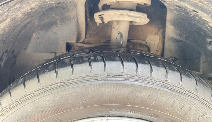 2023 Tata NEXON XE PETROL, CNG, Manual, 46,137 km, Left Front Tyre Tread