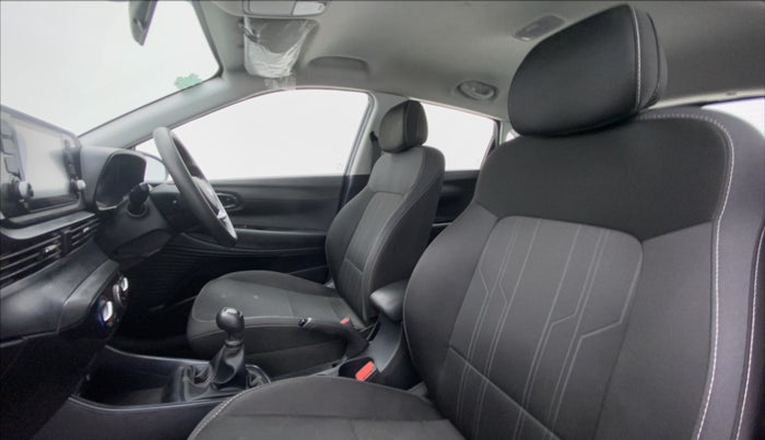 2021 Hyundai NEW I20 SPORTZ 1.2 MT, Petrol, Manual, 6,693 km, Right Side Front Door Cabin