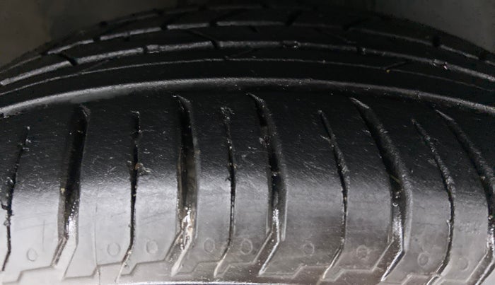 2021 Hyundai NEW I20 SPORTZ 1.2 MT, Petrol, Manual, 6,693 km, Right Front Tyre Tread