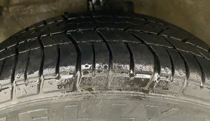 2016 Maruti Celerio ZXI AMT (O), Petrol, Automatic, 43,648 km, Left Front Tyre Tread