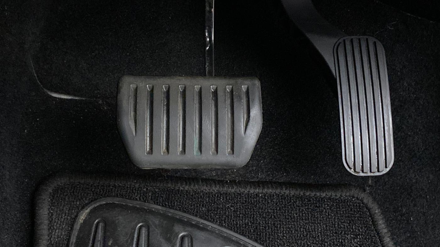 2021 Tata Harrier XZA+ DARK EDITION, Diesel, Automatic, 21,979 km, Pedals