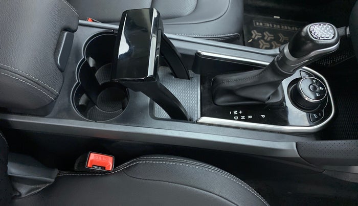 2021 Tata Harrier XZA+ DARK EDITION, Diesel, Automatic, 21,979 km, Gear Lever