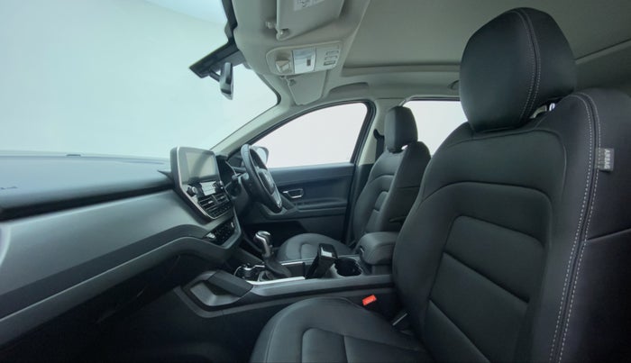2021 Tata Harrier XZA+ DARK EDITION, Diesel, Automatic, 21,979 km, Right Side Front Door Cabin