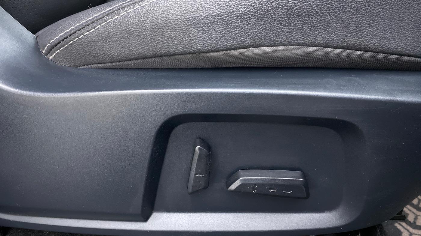2021 Tata Harrier XZA+ DARK EDITION, Diesel, Automatic, 21,979 km, Driver Side Adjustment Panel