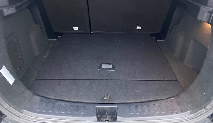 2021 Tata Harrier XZA+ DARK EDITION, Diesel, Automatic, 21,979 km, Boot Inside