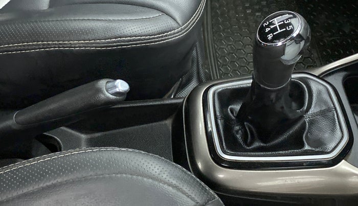 2017 Maruti IGNIS DELTA 1.2 K12, Petrol, Manual, 22,825 km, Gear Lever