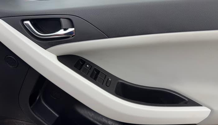 2023 Tata NEXON CREATIVE 1.2 PETROL, Petrol, Manual, 35,632 km, Driver Side Door Panels Control