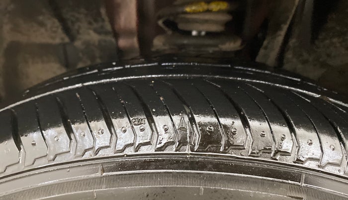 2025 Nissan MAGNITE Acenta B4D 1.0 Petrol AMT, Petrol, Automatic, 731 km, Left Front Tyre Tread