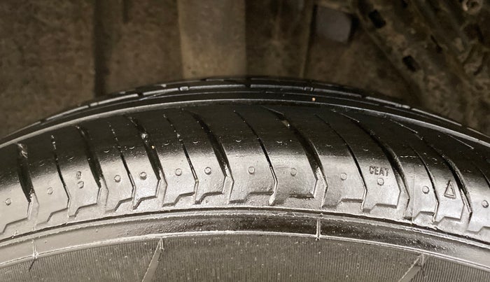 2025 Nissan MAGNITE Acenta B4D 1.0 Petrol AMT, Petrol, Automatic, 731 km, Right Rear Tyre Tread