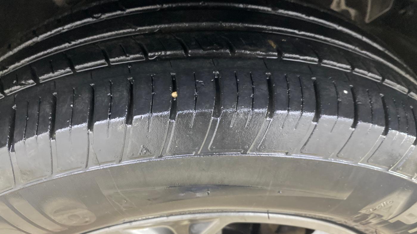 2022 Tata Harrier XZ 2.0L, Diesel, Manual, 85,868 km, Right Front Tyre Tread