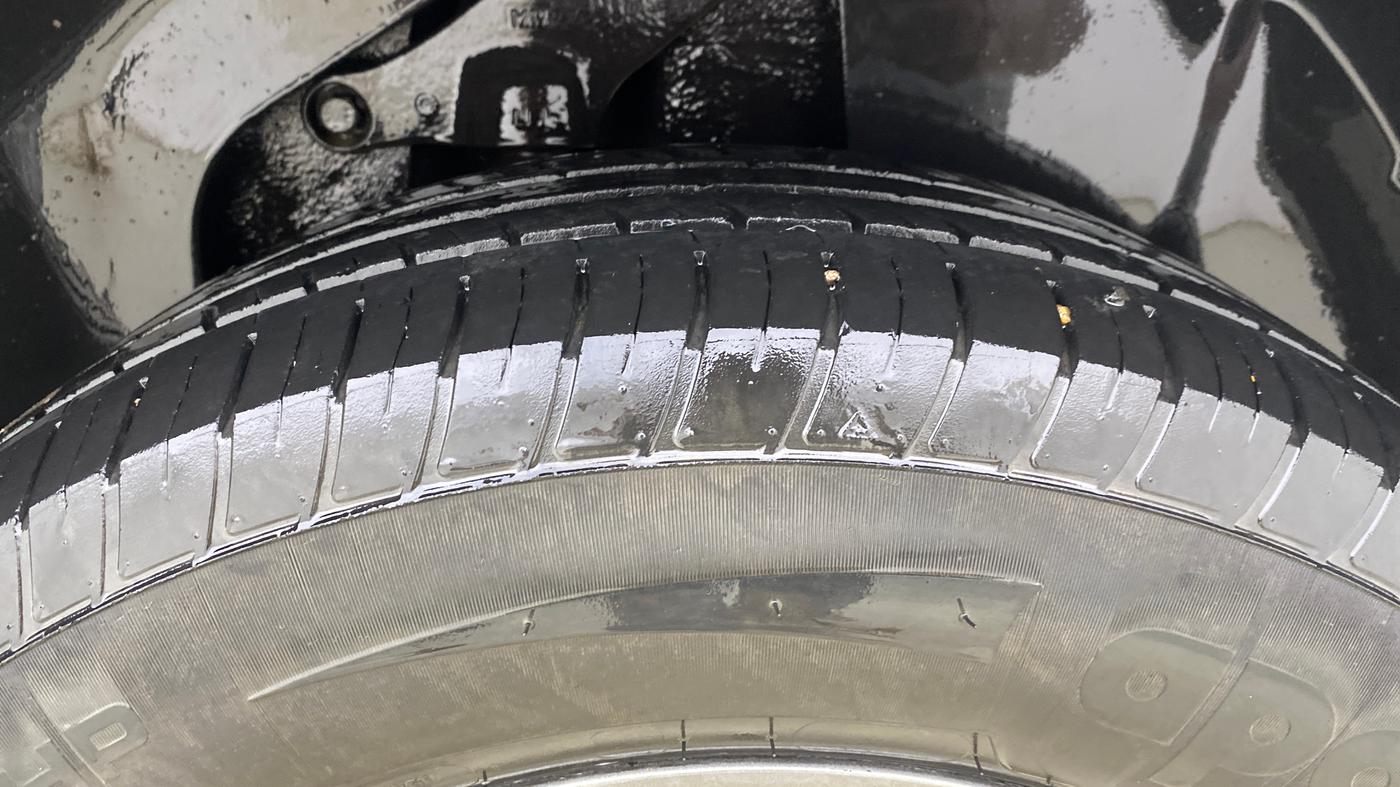 2022 Tata Harrier XZ 2.0L, Diesel, Manual, 85,868 km, Left Rear Tyre Tread