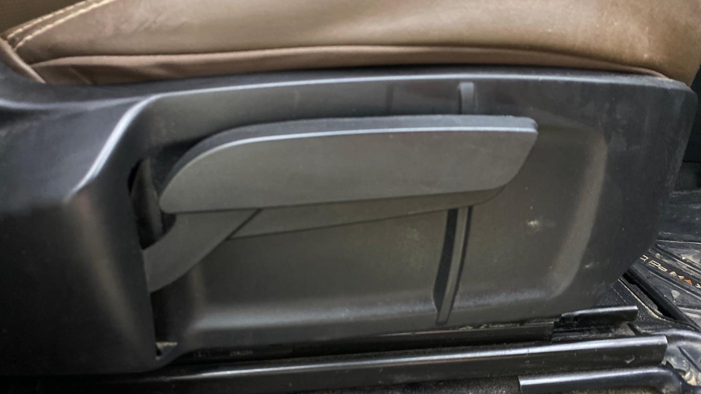 2022 Tata Harrier XZ 2.0L, Diesel, Manual, 85,868 km, Driver Side Adjustment Panel