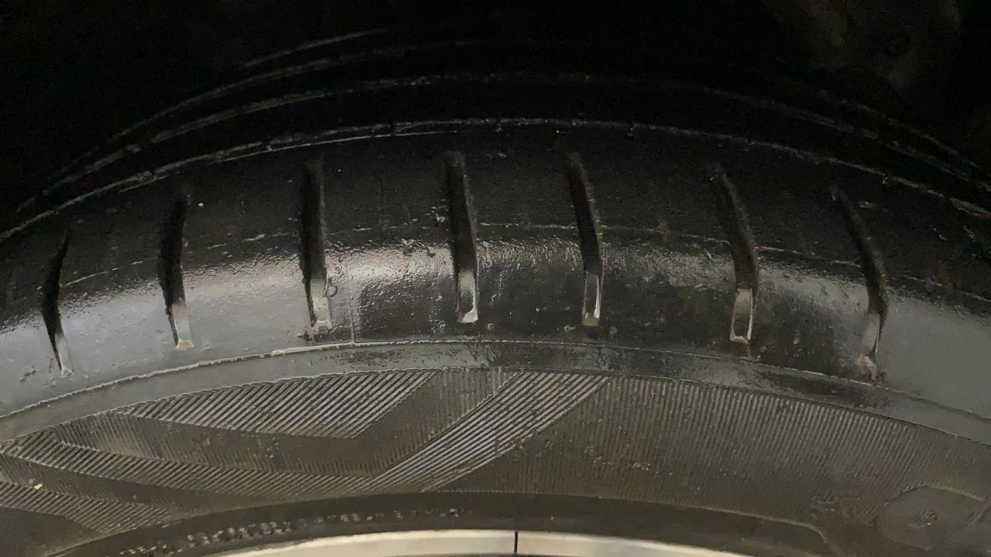 2021 Ford Figo Aspire TITANIUM PLUS 1.2 PETROL, Petrol, Manual, 64,732 km, Right Front Tyre Tread