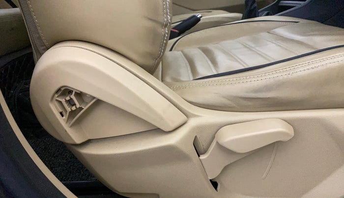 2021 Ford Figo Aspire TITANIUM PLUS 1.2 PETROL, Petrol, Manual, 64,732 km, Driver Side Adjustment Panel