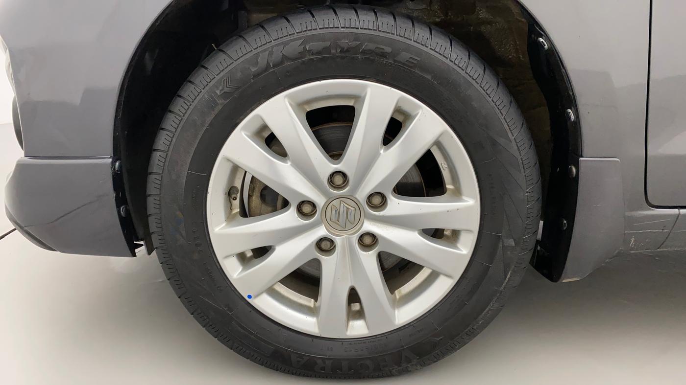 2018 Maruti Ertiga ZDI + SHVS, Diesel, Manual, 59,648 km, Left Front Wheel