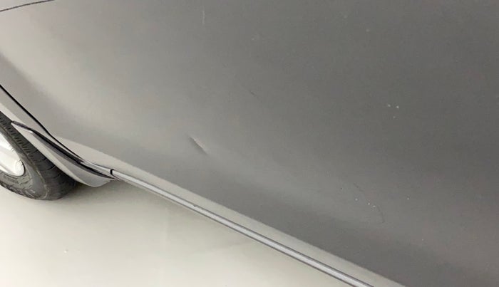 2018 Maruti Ertiga ZDI + SHVS, Diesel, Manual, 59,648 km, Front passenger door - Slightly dented