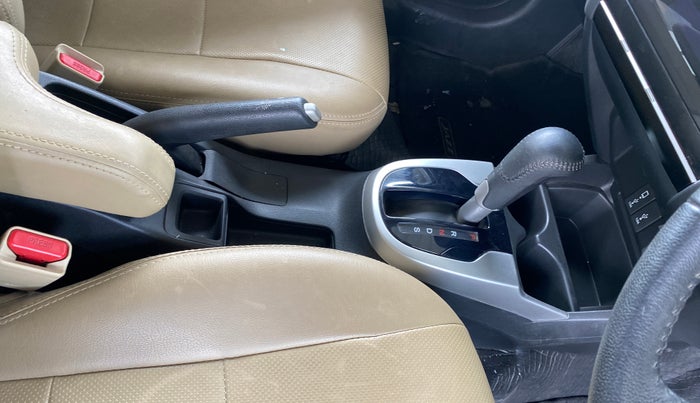 2022 Honda Jazz 1.2L I-VTEC VX CVT, Petrol, Automatic, 12,720 km, Gear Lever