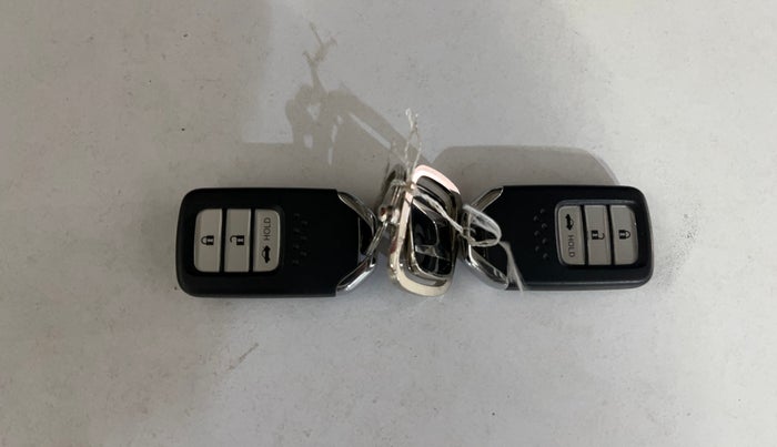 2023 Honda Amaze 1.2L I-VTEC VX, Petrol, Manual, 18,371 km, Key Close Up