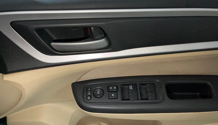 2023 Honda Amaze 1.2L I-VTEC VX, Petrol, Manual, 18,371 km, Driver Side Door Panels Control