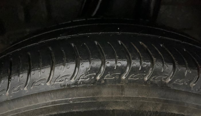 2023 Honda Amaze 1.2L I-VTEC VX, Petrol, Manual, 18,371 km, Left Rear Tyre Tread