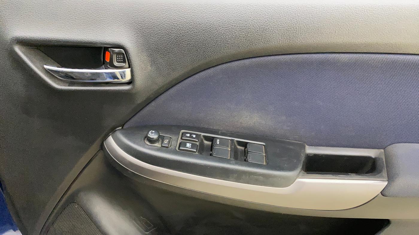 2020 Maruti Baleno ZETA PETROL 1.2, Petrol, Manual, 88,461 km, Driver Side Door Panels Control