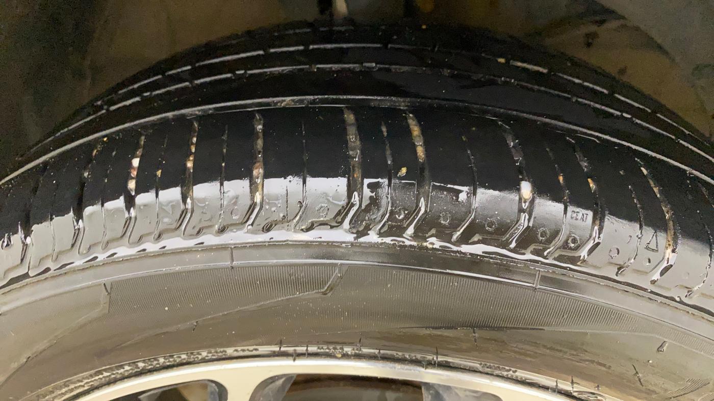 2020 Maruti Baleno ZETA PETROL 1.2, Petrol, Manual, 88,461 km, Right Front Tyre Tread