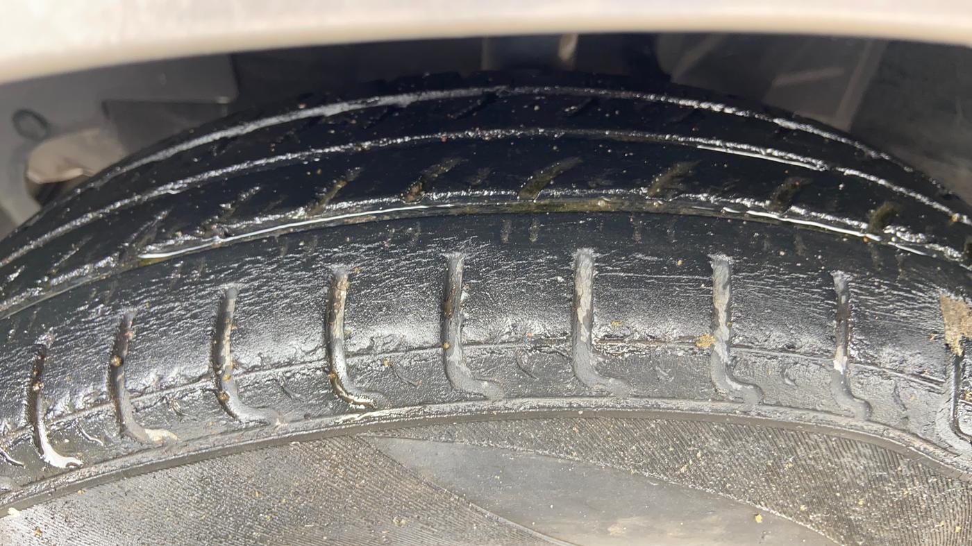 2018 Datsun Redi Go A, Petrol, Manual, 39,270 km, Left Front Tyre Tread
