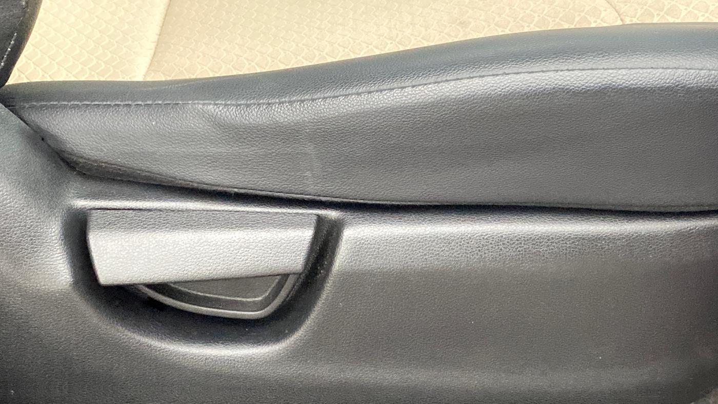 2021 Hyundai NEW SANTRO SPORTZ 1.1, Petrol, Manual, 12,996 km, Driver Side Adjustment Panel