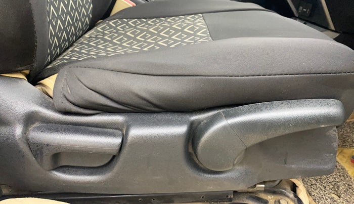 2019 Honda City 1.5L I-VTEC VX, Petrol, Manual, 49,485 km, Driver Side Adjustment Panel