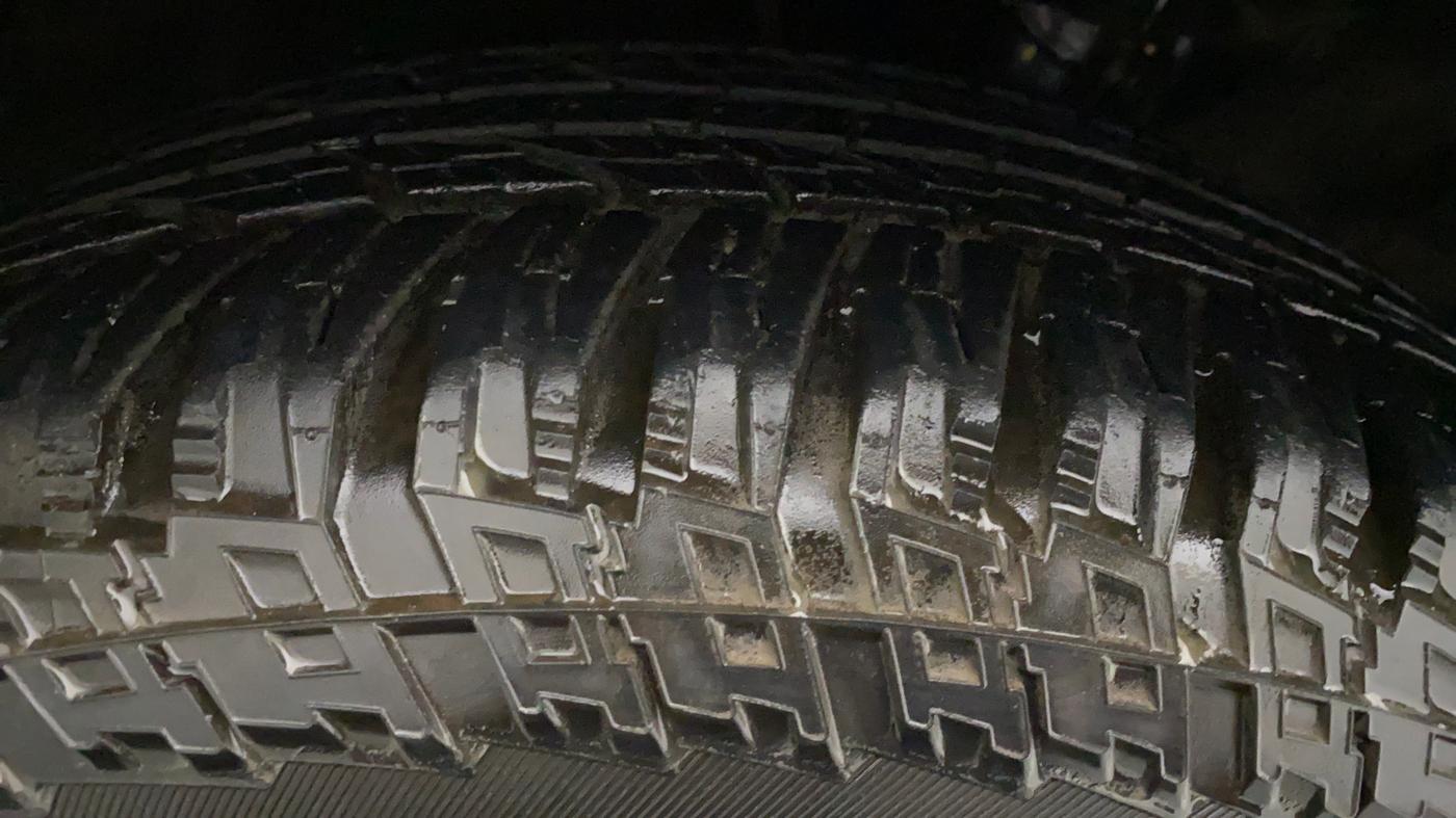 2016 Hyundai Creta SX PLUS AT 1.6 PETROL, Petrol, Automatic, 80,099 km, Right Rear Tyre Tread
