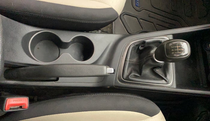 2019 Hyundai Verna 1.6 VTVT SX, Petrol, Manual, 1,12,885 km, Gear Lever