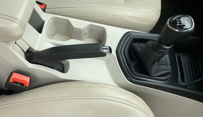 2022 Mahindra XUV300 W4 1.2 PETROL, Petrol, Manual, 22,469 km, Gear Lever