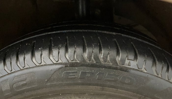 2018 Maruti Dzire ZXI AMT, Petrol, Automatic, 61,191 km, Right Front Tyre Tread