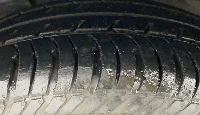 2019 Ford Ecosport AMBIENTE 1.5L PETROL, Petrol, Manual, 39,174 km, Left Front Tyre Tread