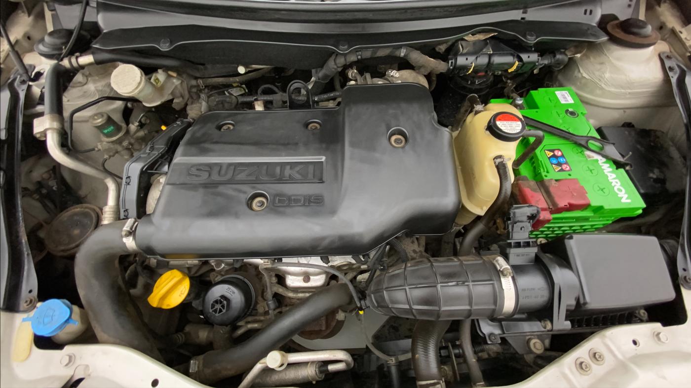 2013 Maruti Swift VDI, Diesel, Manual, 48,709 km, Open Bonet