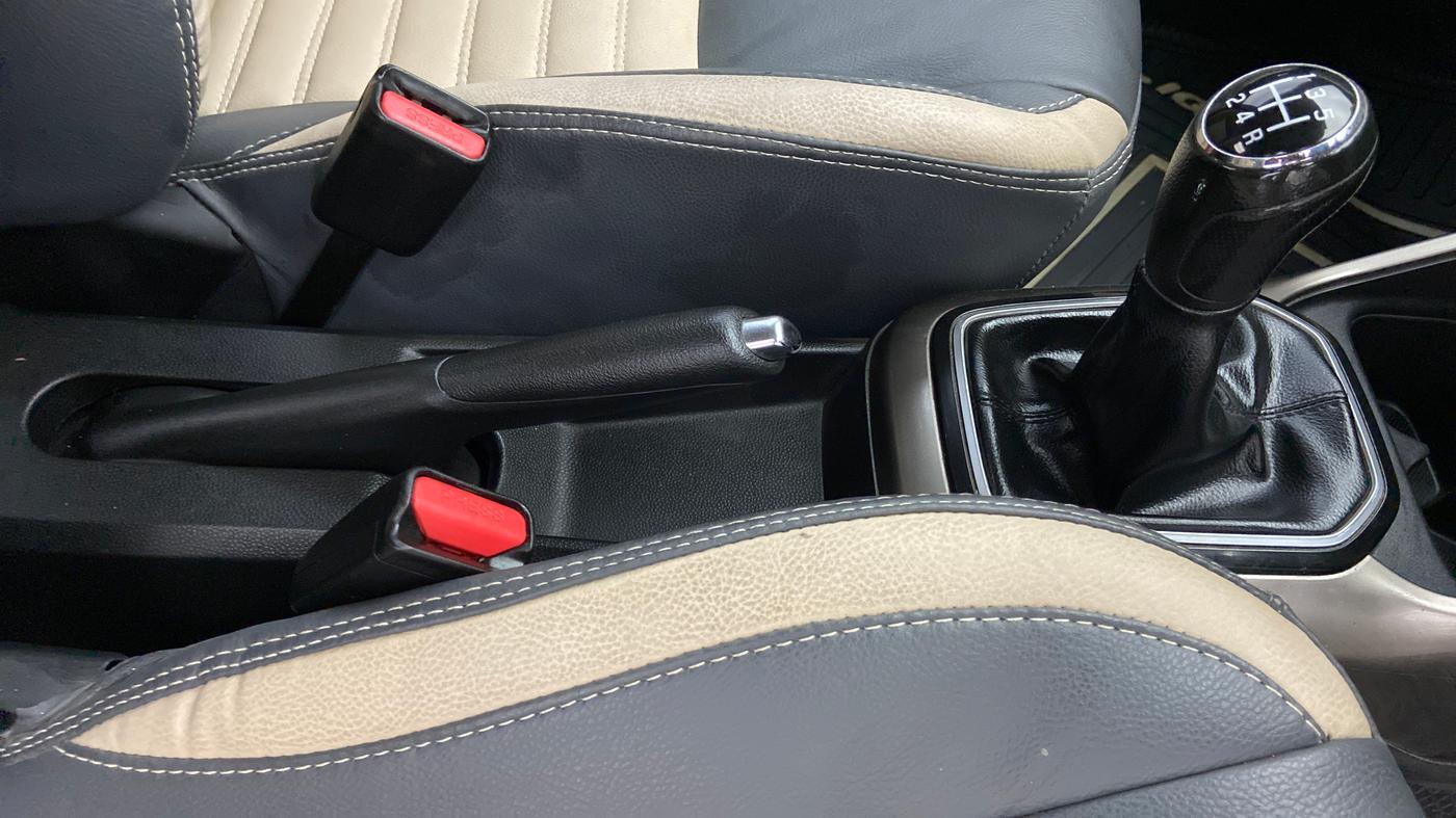 2018 Maruti IGNIS DELTA 1.2 K12, Petrol, Manual, 63,533 km, Gear Lever