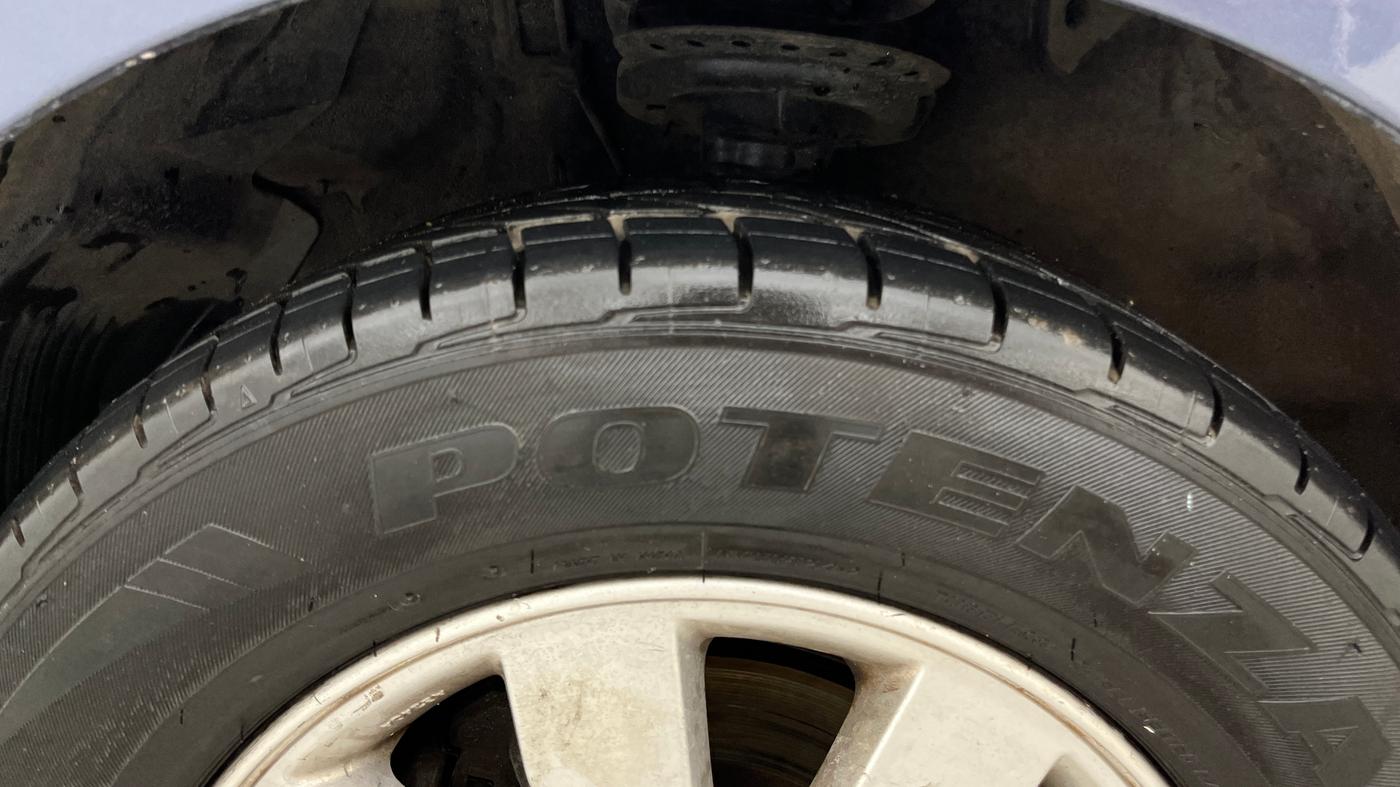 2013 Hyundai i20 SPORTZ 1.2, Petrol, Manual, 95,907 km, Left Front Tyre Tread