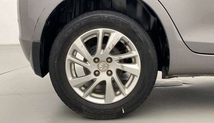 2014 Maruti Swift ZXI D, Petrol, Manual, 40,507 km, Right Rear Wheel
