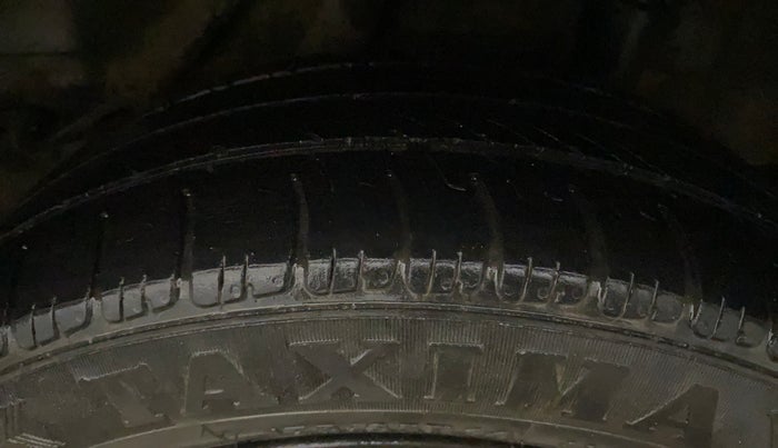 2014 Honda Brio S MT, Petrol, Manual, 70,678 km, Left Rear Tyre Tread