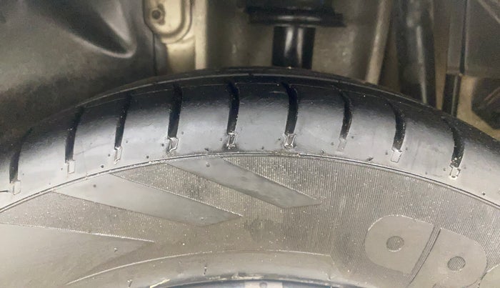 2016 Tata Tiago XZ PETROL, Petrol, Manual, 66,618 km, Left Rear Tyre Tread