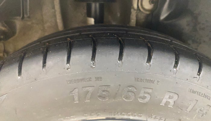 2016 Tata Tiago XZ PETROL, Petrol, Manual, 66,618 km, Right Rear Tyre Tread