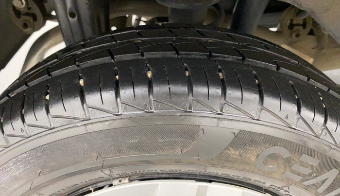 2020 Maruti Alto LXI, Petrol, Manual, 12,498 km, Right Rear Tyre Tread