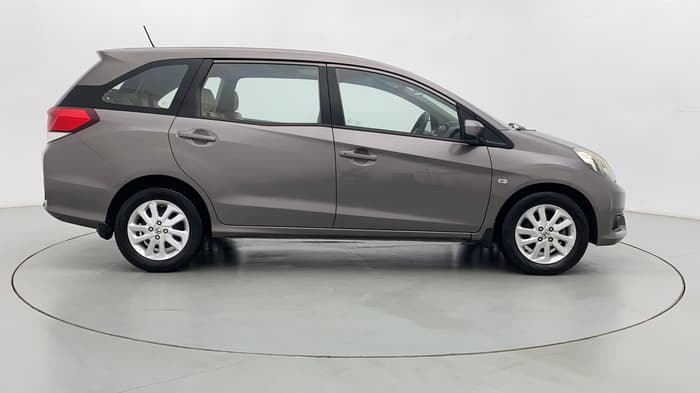 2014 Honda Mobilio 1.5 V I DTEC, Diesel, Manual, 1,06,167 km, Right Side View