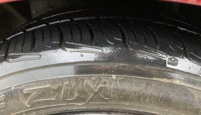 2018 Ford Figo Aspire TITANIUM 1.2 PETROL, Petrol, Manual, 50,325 km, Left Front Tyre Tread