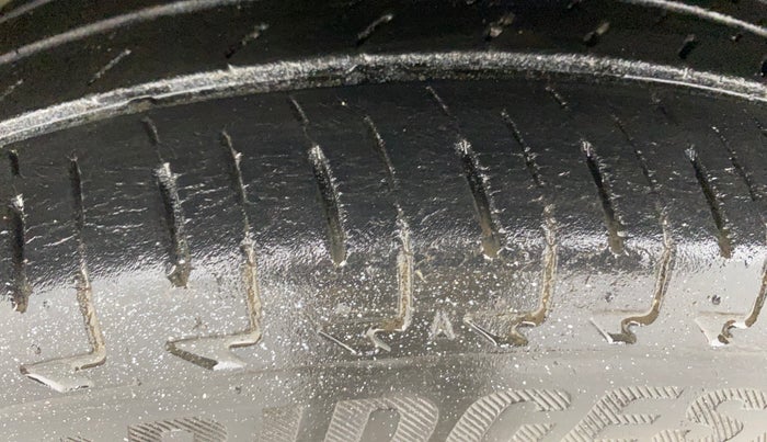 2016 Honda Jazz 1.2L I-VTEC V, Petrol, Manual, 75,492 km, Left Front Tyre Tread