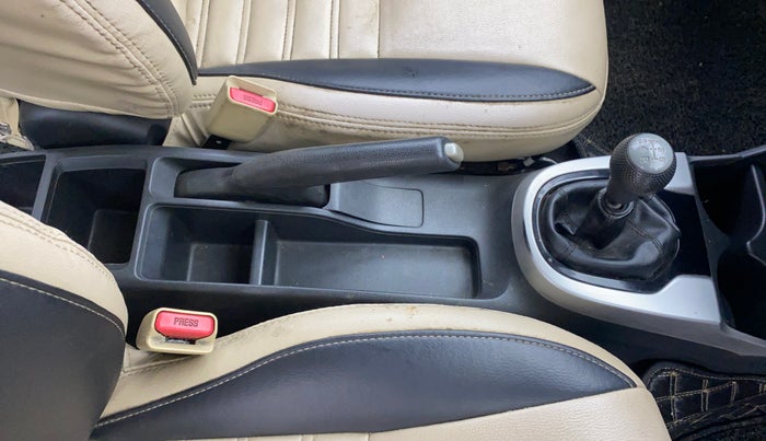 2016 Honda Jazz 1.2L I-VTEC V, Petrol, Manual, 75,492 km, Gear Lever