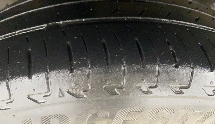 2016 Honda Jazz 1.2L I-VTEC V, Petrol, Manual, 75,492 km, Right Rear Tyre Tread