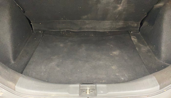 2016 Honda Jazz 1.2L I-VTEC V, Petrol, Manual, 75,492 km, Boot Inside