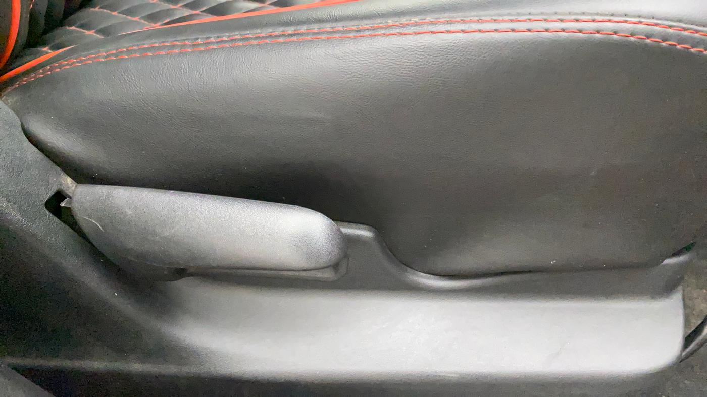 2018 Maruti Vitara Brezza VDI AMT, Diesel, Automatic, 65,634 km, Driver Side Adjustment Panel