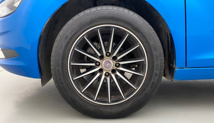 2021 Tata ALTROZ XT I-TURBO PETROL, Petrol, Manual, 15,242 km, Left Front Wheel